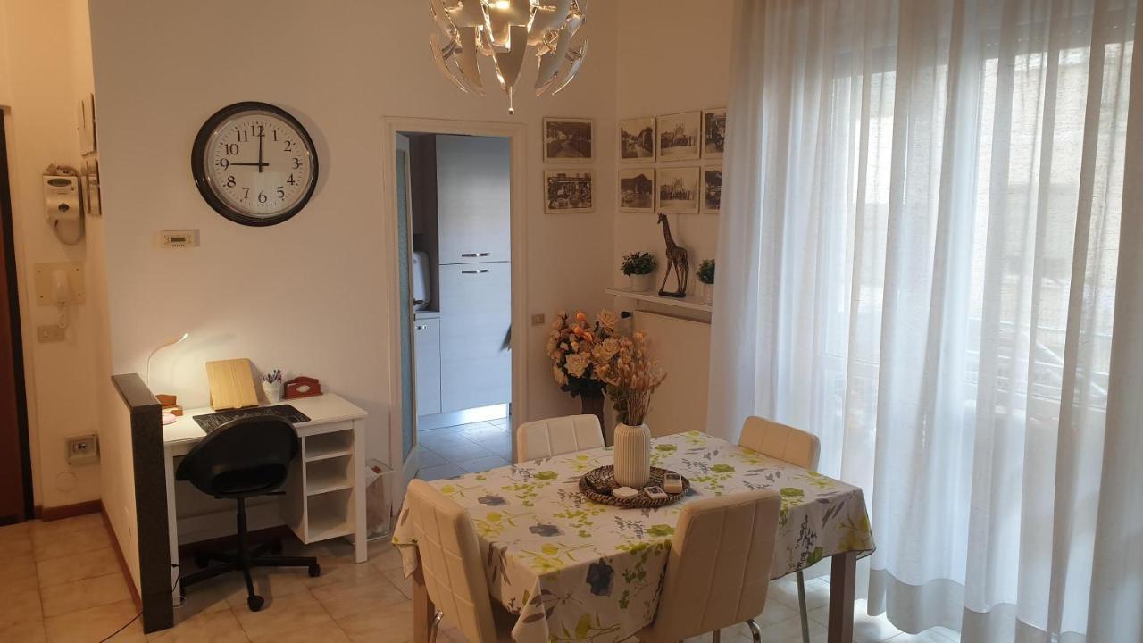 Ferienwohnung Casa Vacanze Serena Como Exterior foto