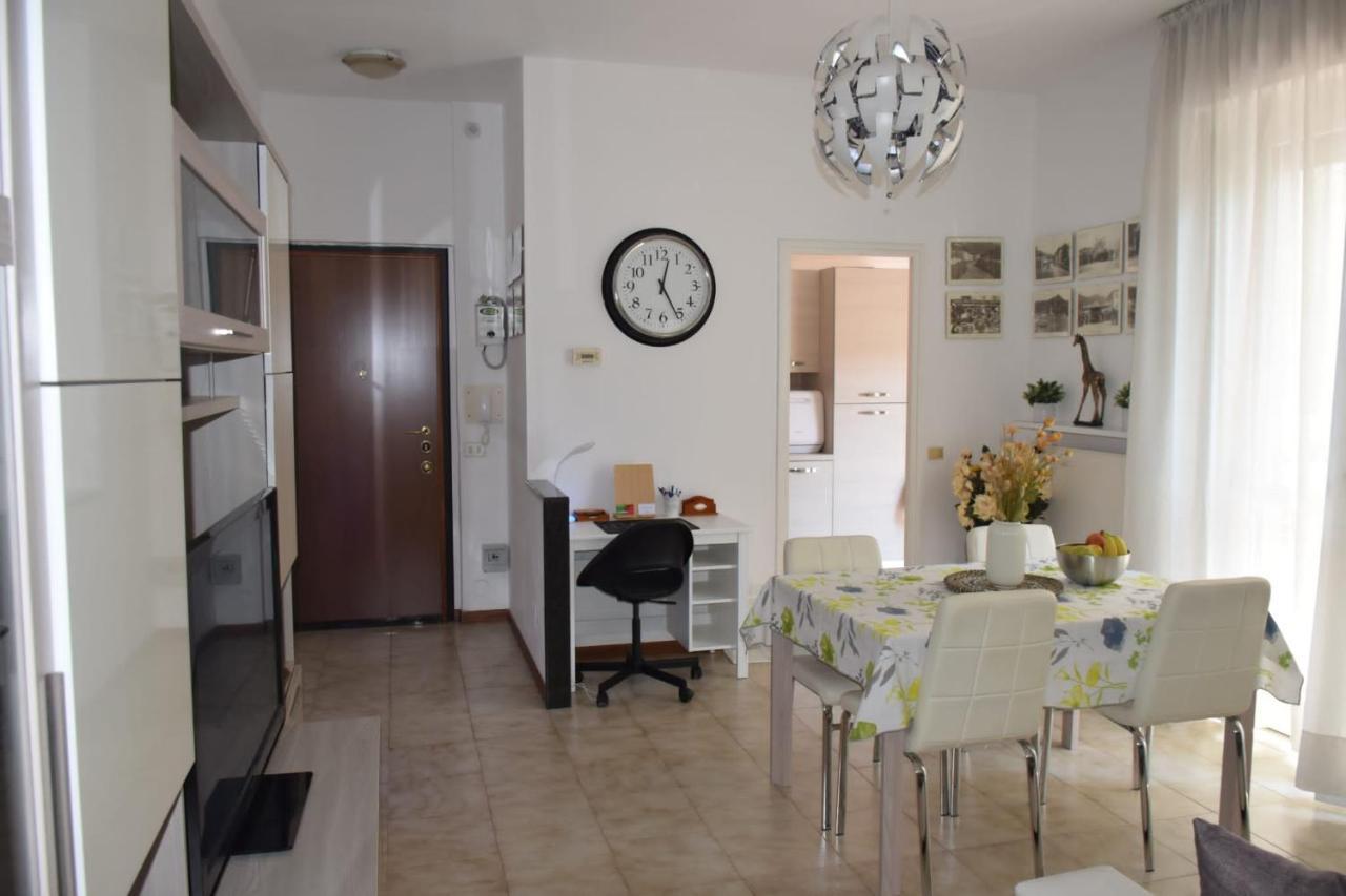 Ferienwohnung Casa Vacanze Serena Como Exterior foto